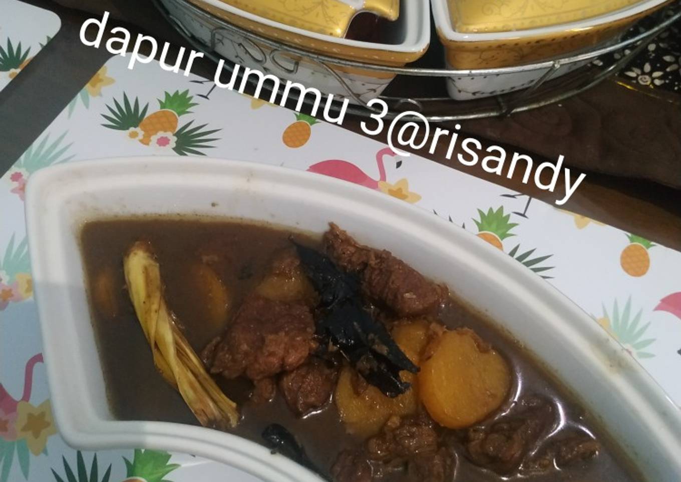Semur kentang daging sapi