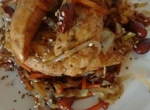 Una foto de Pollo con Almendras