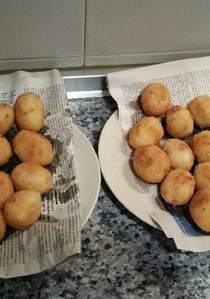Una foto de Croquetas caseras de jamón y huevo