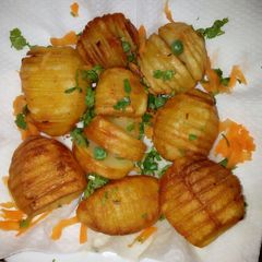 A picture of Garlic potatoes.