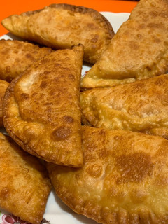 Una foto de Empanadillas de atún y tomate