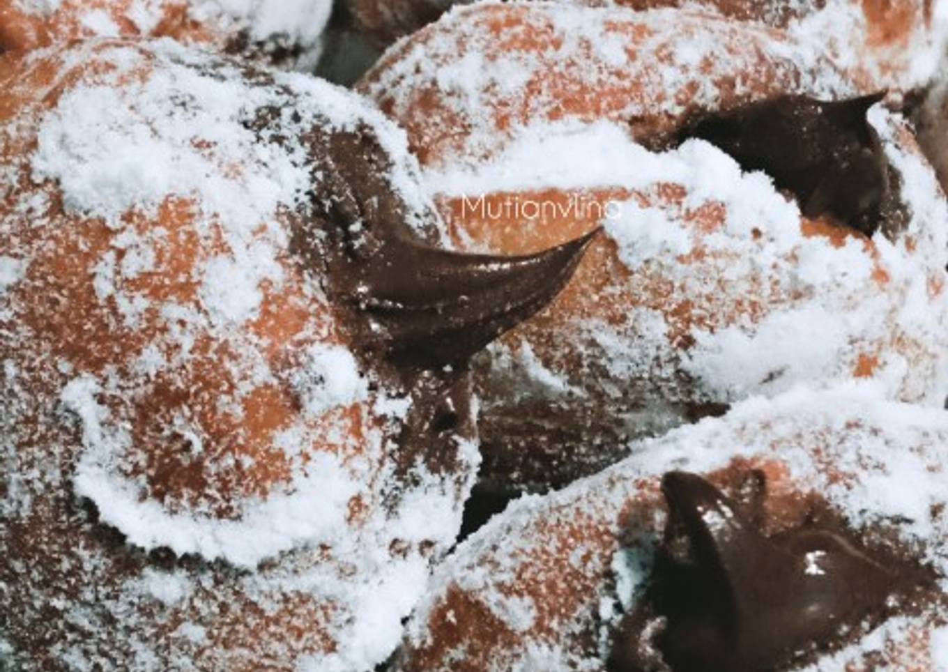 Bomboloni isi Coklat