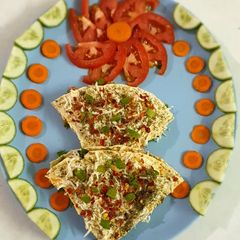 A picture of Sandwich Masala Papad.