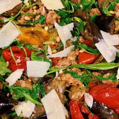 A picture of Auntie Gina's Sausage and Veggies.