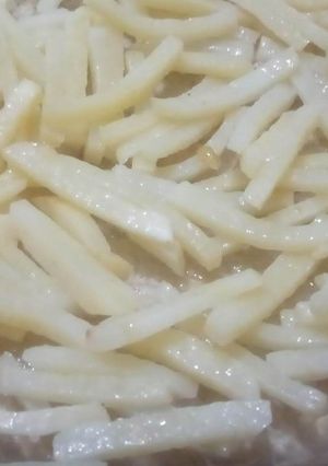 صورة لوصفة بطاطس نصف مقليه