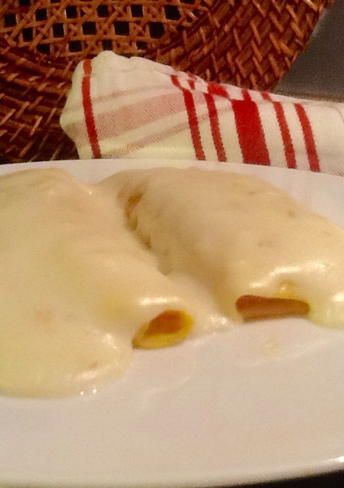 Una foto de Crepes de jamón y queso con bechamel