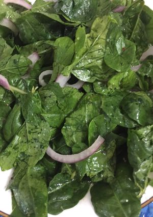 A picture of Rocket salad.