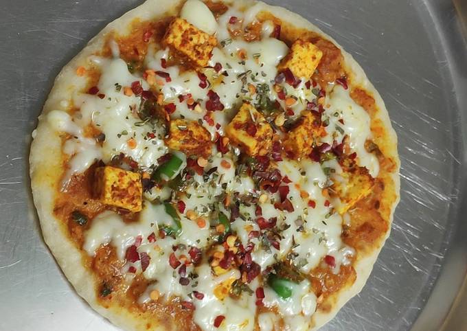 Paneer Tikka Pizza