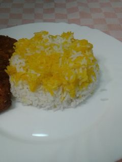 عکسی از دستور ماهی سرخ شده با پلو