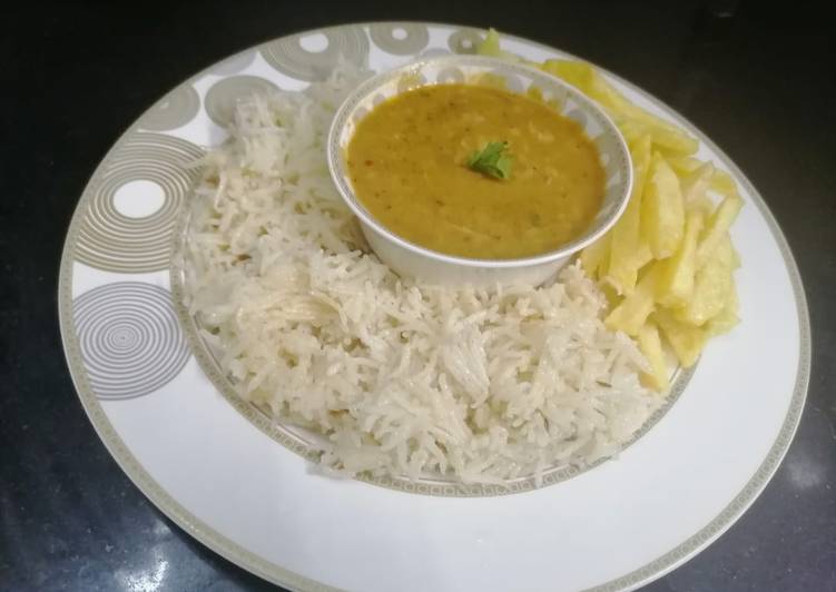 Simple Way to Prepare Super Quick Homemade Shadiyun wala Daal Chicken with zeera rice and fries