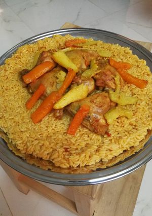 صورة لوصفة كبسة الخضار والدجاج