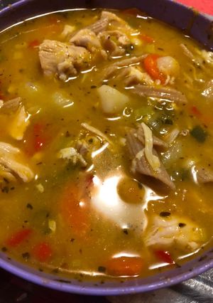 Una foto de Minestrone de Pollo (sopa italiana de verduras)