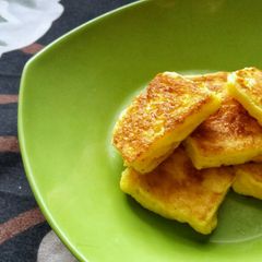 A picture of French Toast (Toddler Meal).