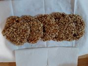 Una foto de galletas de avena sin horno