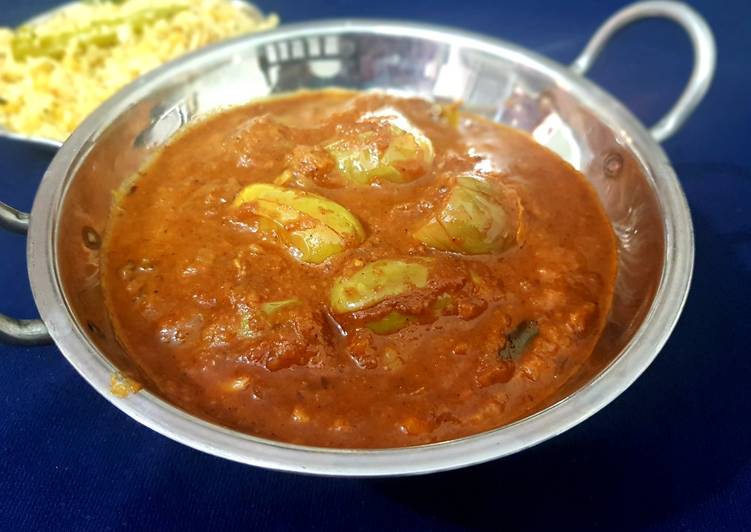 Simple Way to Prepare Homemade Ennai Kathirikai Kulzhambu Tangy brinjal curry