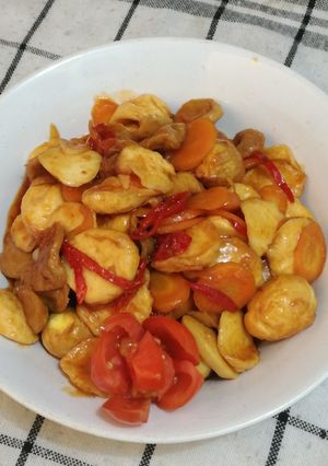 Foto resep Bakso ikan, telur puyuh masak saus tomat