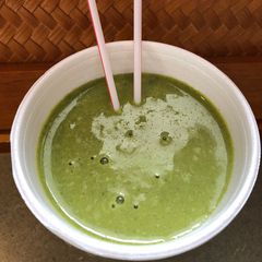 A picture of Banana 🍌 Apple 🍎 Pie 🥧 Spinach Shake.