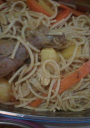 A picture of Spagethti and Chicken for Lunch(kids lunch).