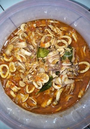 Foto resep Cumi-Cumi Kuah Pedas