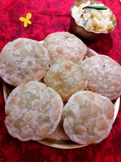 কড়াইশুঁটির কচুরি (green peas kachori recipe in bengali) রেসিপির প্রধান ছবি