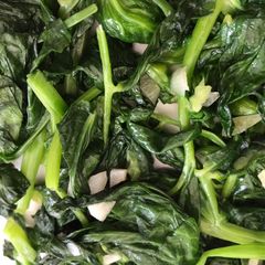 A picture of Basic Stir-fried Garlic Pea Sprouts.