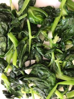 A picture of Basic Stir-fried Garlic Pea Sprouts.