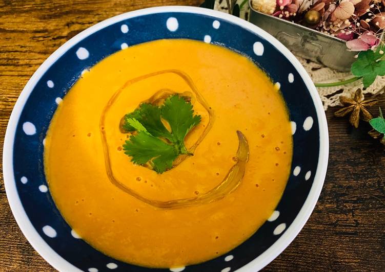 Steps to Prepare Any-night-of-the-week Cream Cheese and Tomato Veg Soup