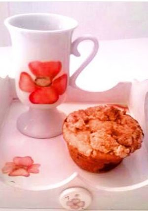 Una foto de Muffins Integrales de Ricota y Arándanos con Costra de Almendras