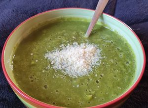 Una foto de Sopa de verduras mixtas