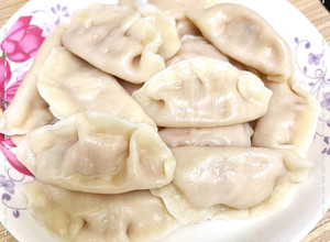 高麗菜豬肉水餃 的食譜成品照片