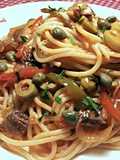 Espaguetis en salsa caprichosa