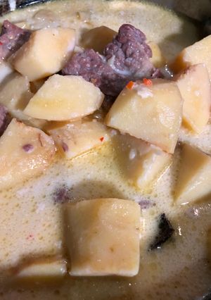 Hình của món Bò hầm khoai tây kiểu Tây Tạng.