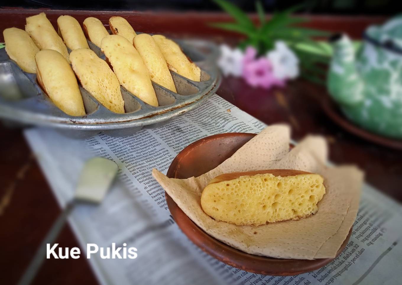 Kue Pukis (empuk, kokoh, bersarang)