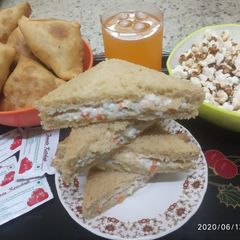 A picture of Veg Mayonnaise Sandwich.