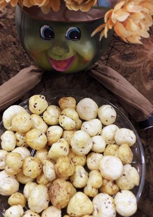 A picture of Roasted Makhana.