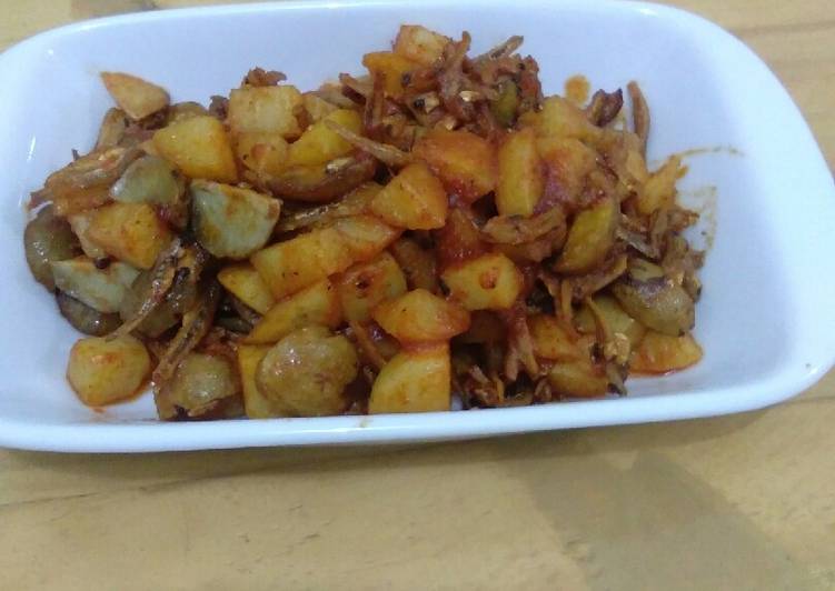 Cara Memasak Balado Jeng KenTer (JENGgkol KENtang TERi) yang Lezat