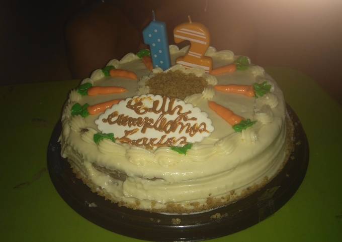Pastel para cumpleaños Receta de Jose Charlie Royal- Cookpad