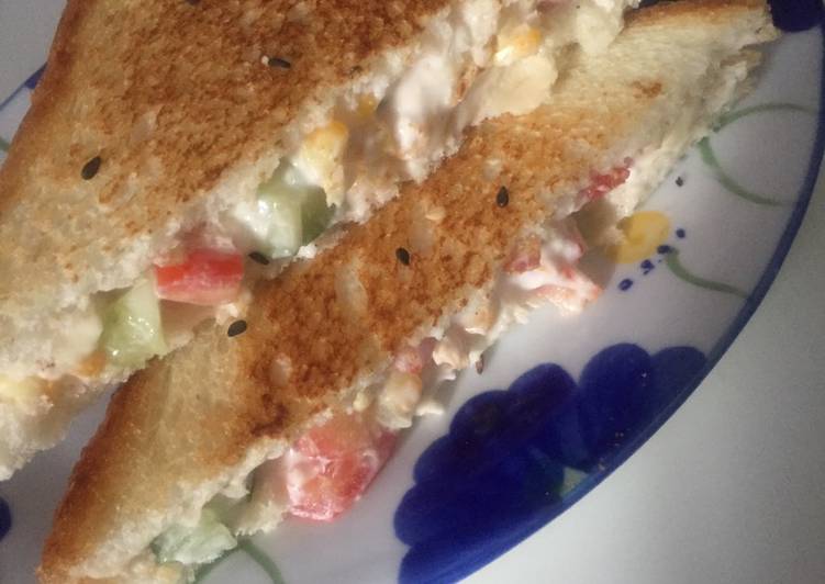 Vegetables mayo sandwich