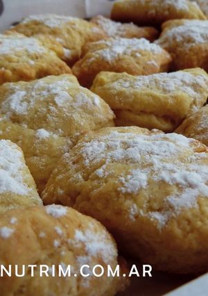 Una foto de Scones de Limón