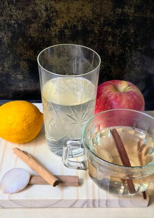 Una foto de Shot alcalinizante e Infusión de canela de Ceilán y jengibre 🍋 🪾 🫚 2 bebidas para mejorar glucemias