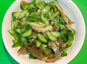 Hình của món Gỏi Dưa Leo Khô Sặc.