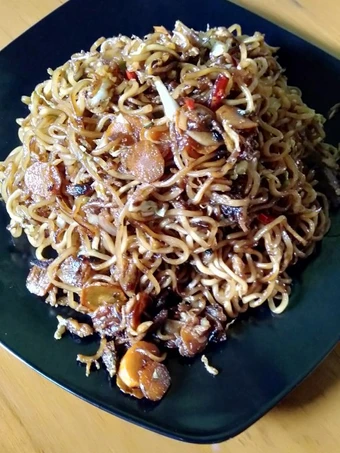 Cara Mudah Membuat Resep Mie goreng bakar daging cincang yang Enak Banget Anti Ribet, Lezat