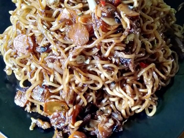 Cara Gampang Membikin Resep Mie goreng bakar daging cincang yang Bisa Manjain Lidah Anti Ribet, Lezat Sekali