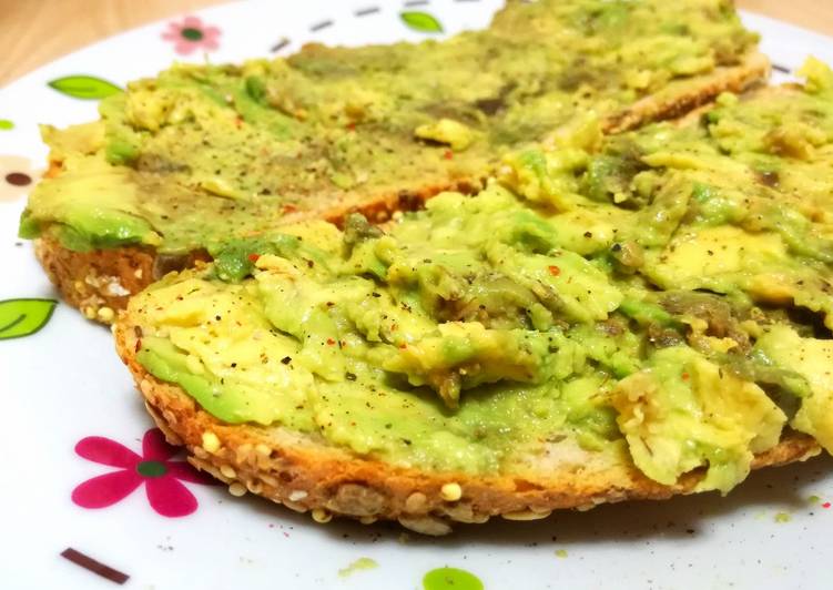 Tostadas de aguacate para almuerzo o merienda fit 🍞🥑