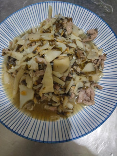 梅乾菜炒竹筍肉絲 的食譜成品照片