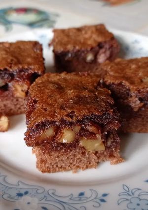 Barna süti dióval recept fotója