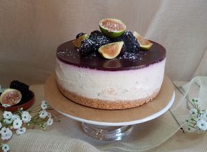Una foto de Tarta fría mousse de higos y moras!!!