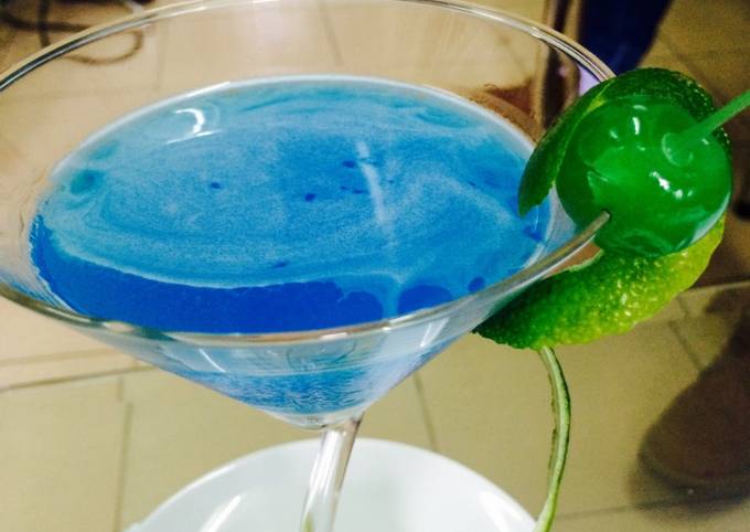 Cách Làm Món Cocktail Blue Moon của Lâm Lâmm - Cookpad