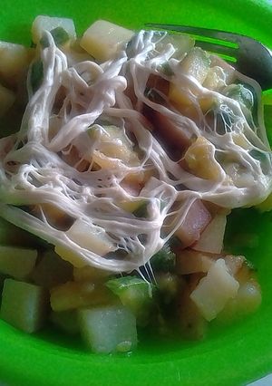 Una foto de Platillo de calabaza y papas con queso