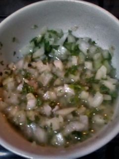 Una foto de Salsa de Ajo, Cebolla y Cilantro